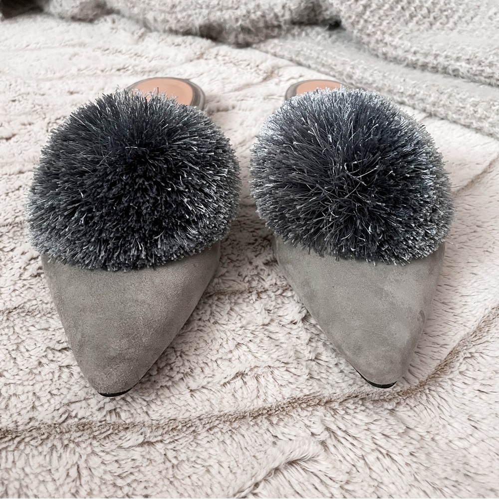 OZLANA Fur Pom Pom Flats (Fashion House) - Picture 2 of 8